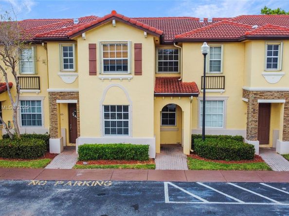 1690 NE 33rd Ave 1066, Homestead FL 33033