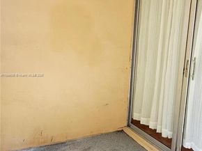 9410 Live Oak Pl 109, Davie FL 33324