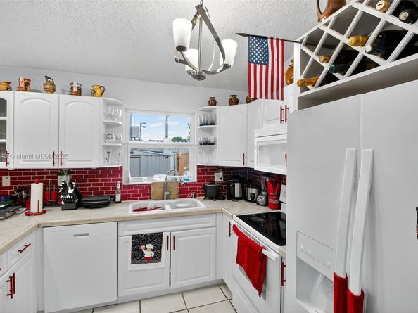 13061 SW 56th Ter, Miami FL 33183