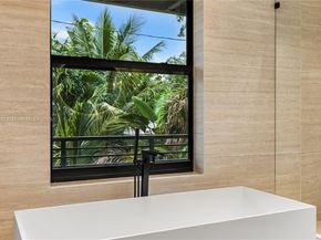 713 SE 6th St, Fort Lauderdale FL 33301
