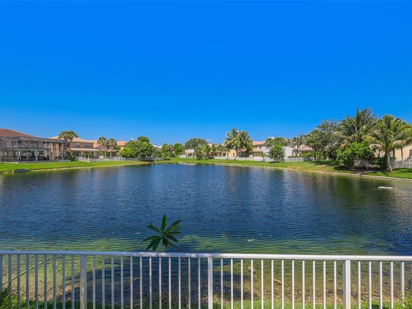 4604 SW 132nd Ave, Miramar FL 33027