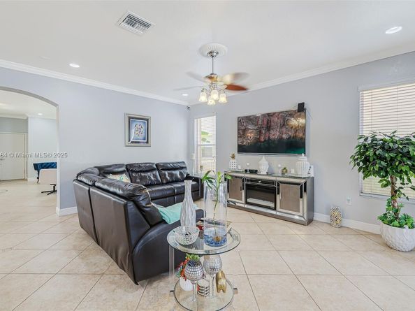 4604 SW 132nd Ave, Miramar FL 33027