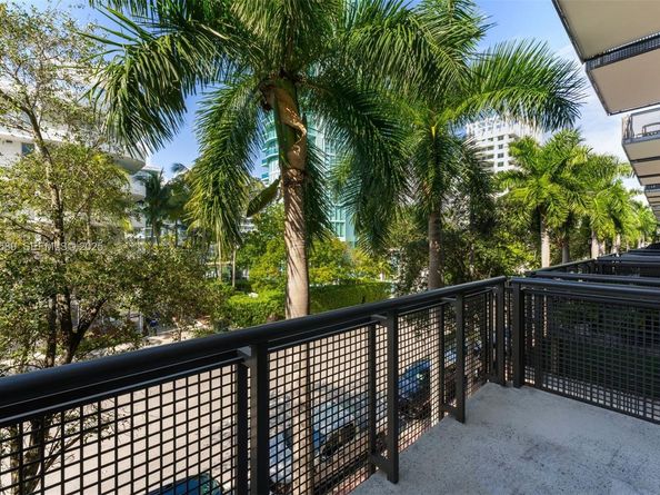 6000 Collins Ave 330, Miami Beach FL 33140