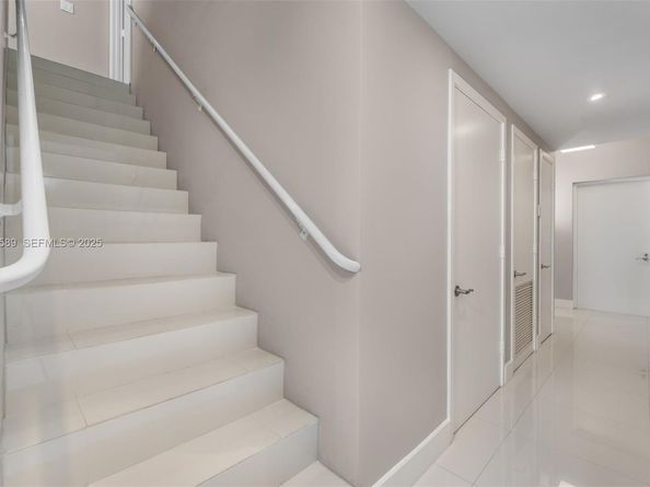 6000 Collins Ave 330, Miami Beach FL 33140