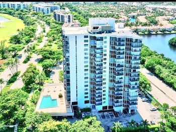 3375 N Country Club Dr