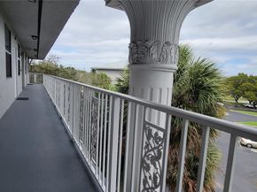 1530 Whitehall Dr 405, Davie FL 33324