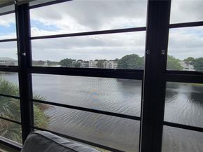 1530 Whitehall Dr 405, Davie FL 33324