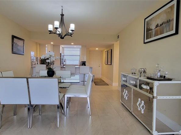 1530 Whitehall Dr 405, Davie FL 33324