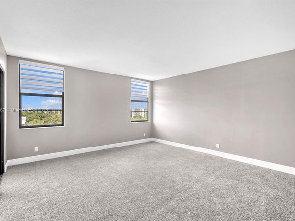 2112 S Cypress Bend Dr 802, Pompano Beach FL 33069