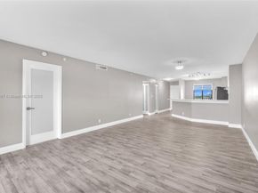 2112 S Cypress Bend Dr 802, Pompano Beach FL 33069