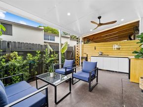 11073 SW 70th Ln, Miami FL 33173