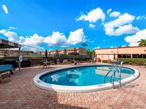 9660 Sunrise Lakes Blvd 202, Sunrise FL 33322