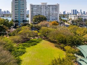 3 Island Ave 08L, Miami Beach FL 33139