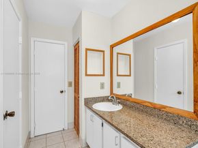 6566 NW 197th Ln, Hialeah FL 33015