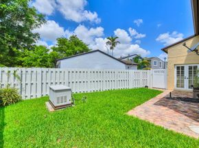 6566 NW 197th Ln, Hialeah FL 33015