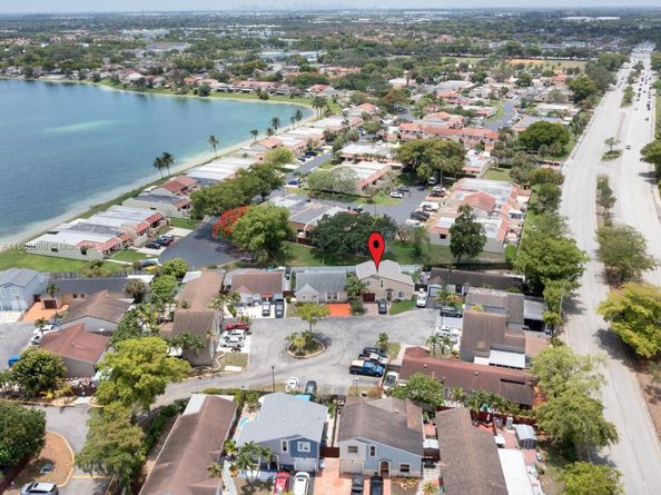 6566 NW 197th Ln, Hialeah FL 33015