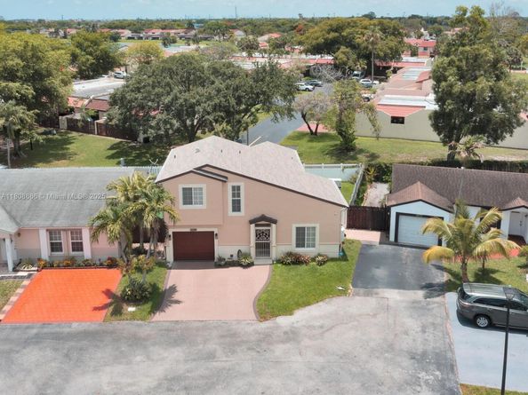 6566 NW 197th Ln, Hialeah FL 33015
