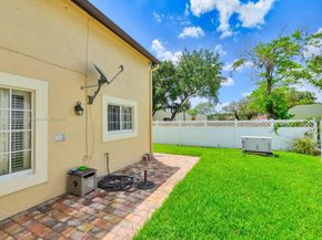 6566 NW 197th Ln, Hialeah FL 33015