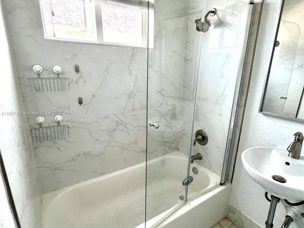 8415 Harding Ave 14, Miami Beach FL 33141