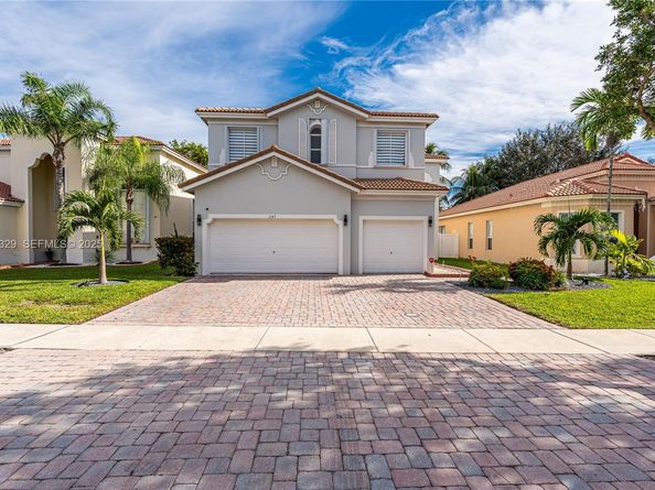 1147 NE 37th Pl, Homestead FL 33033