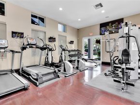 1147 NE 37th Pl, Homestead FL 33033