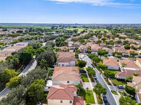 1147 NE 37th Pl, Homestead FL 33033