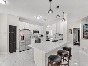 1147 NE 37th Pl, Homestead FL 33033