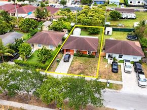 229 NW 9th Ave, Homestead FL 33030