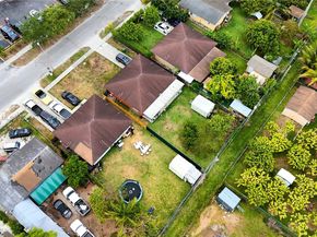 229 NW 9th Ave, Homestead FL 33030
