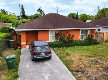 229 NW 9th Ave