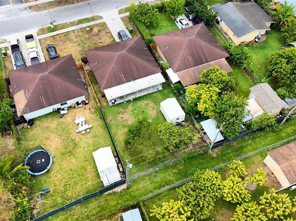 229 NW 9th Ave, Homestead FL 33030