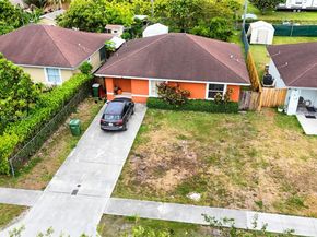 229 NW 9th Ave, Homestead FL 33030