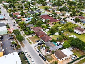 229 NW 9th Ave, Homestead FL 33030