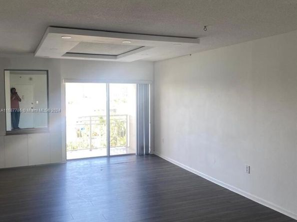 400 Kings Point Dr 911, Sunny Isles Beach FL 33160