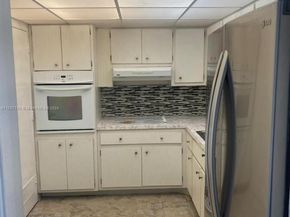 400 Kings Point Dr 911, Sunny Isles Beach FL 33160