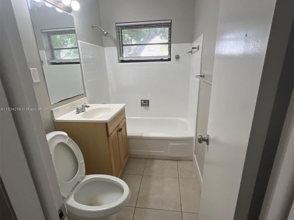 18900 NW 19th Ave, Miami Gardens FL 33056