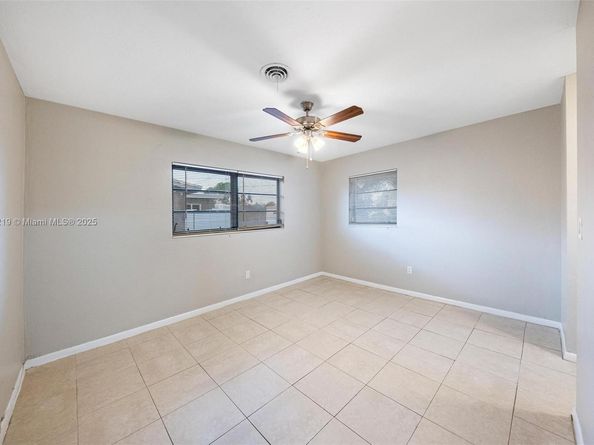 18900 NW 19th Ave, Miami Gardens FL 33056