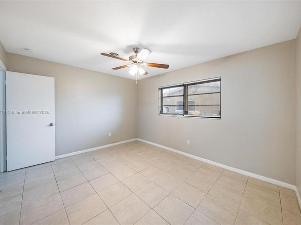 18900 NW 19th Ave, Miami Gardens FL 33056