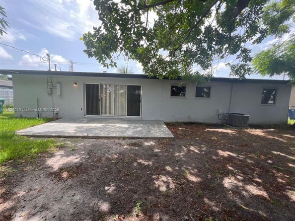 18900 NW 19th Ave, Miami Gardens FL 33056