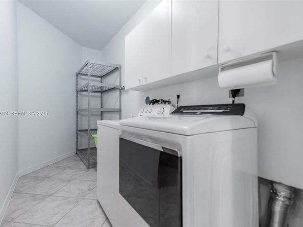 3835 Crestwood Cir, Weston FL 33331