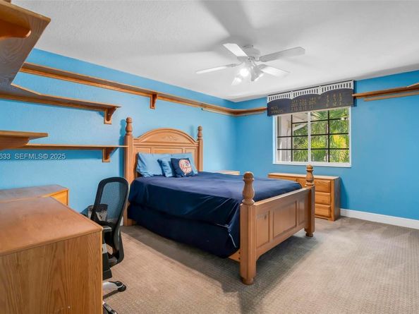 3835 Crestwood Cir, Weston FL 33331