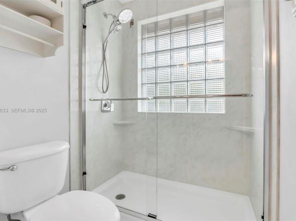 3835 Crestwood Cir, Weston FL 33331