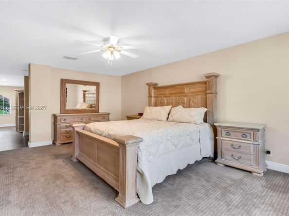 3835 Crestwood Cir, Weston FL 33331