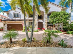 3835 Crestwood Cir, Weston FL 33331