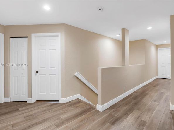 3835 Crestwood Cir, Weston FL 33331