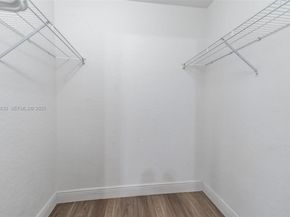 3835 Crestwood Cir, Weston FL 33331