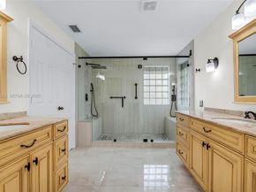 3835 Crestwood Cir, Weston FL 33331