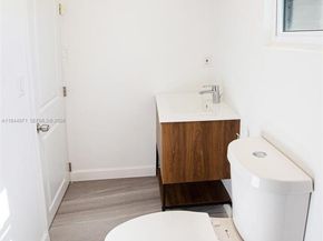 2620 SW 9th St, Miami FL 33135