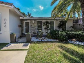 844 Johnson St, Hollywood FL 33019