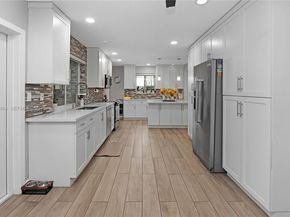 844 Johnson St, Hollywood FL 33019